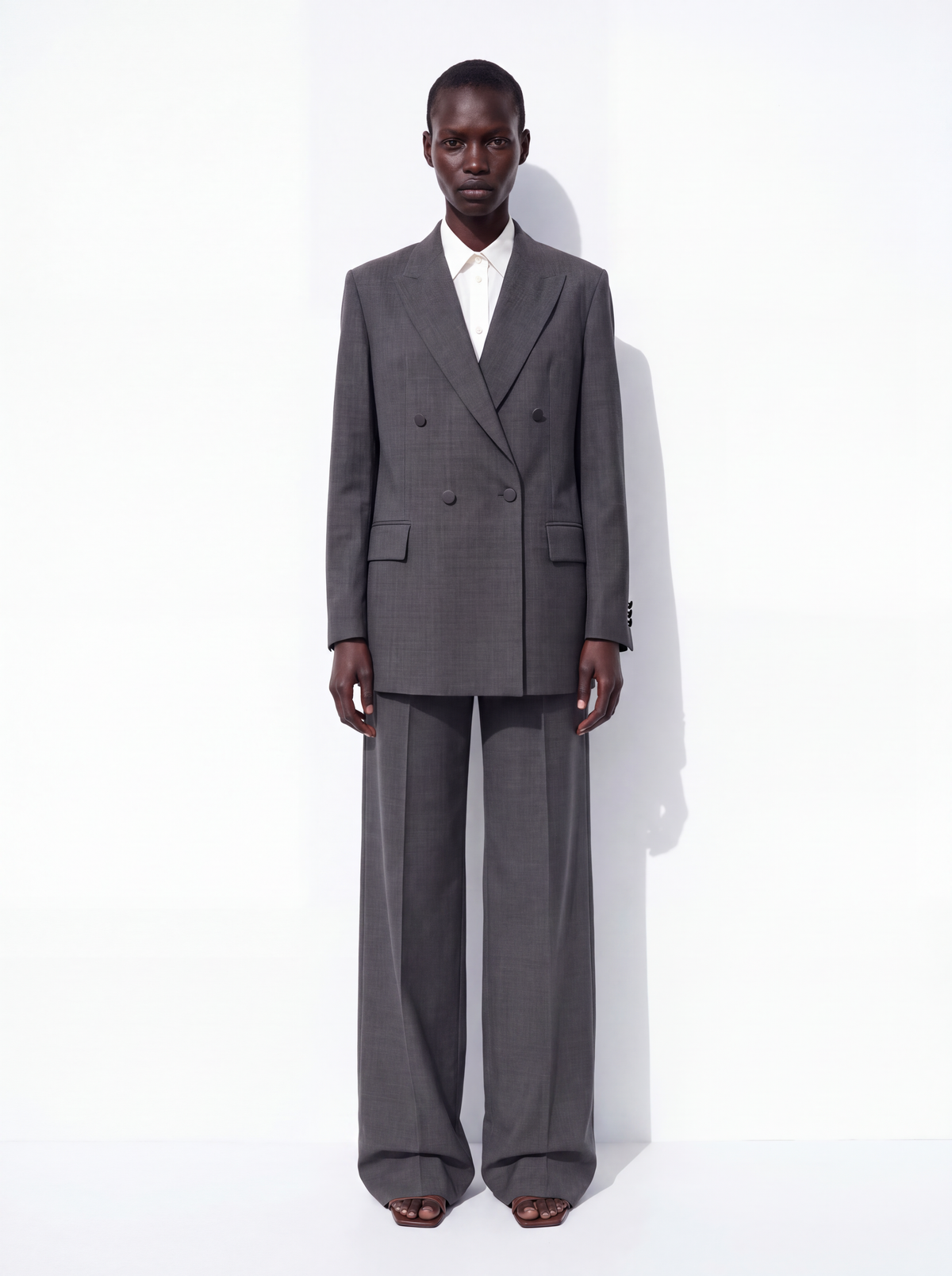 Tailleur doppiopetto 4 bottoni - grigio